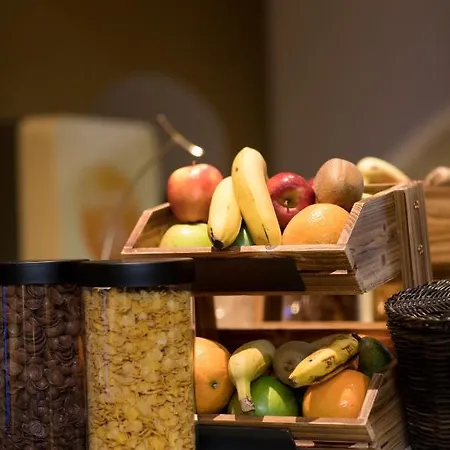 Hotel Lyon Bercy 3*