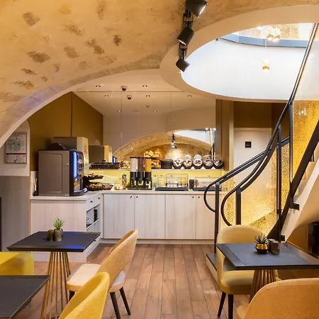 Hotel Lyon Bercy 3*