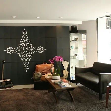 برينس ألبير ليون بيرسي فندق 3*