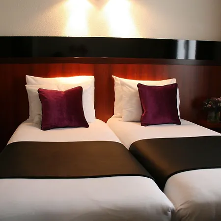 برينس ألبير ليون بيرسي 3*